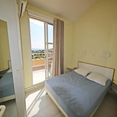 3p Cap Esterel Appartement *
